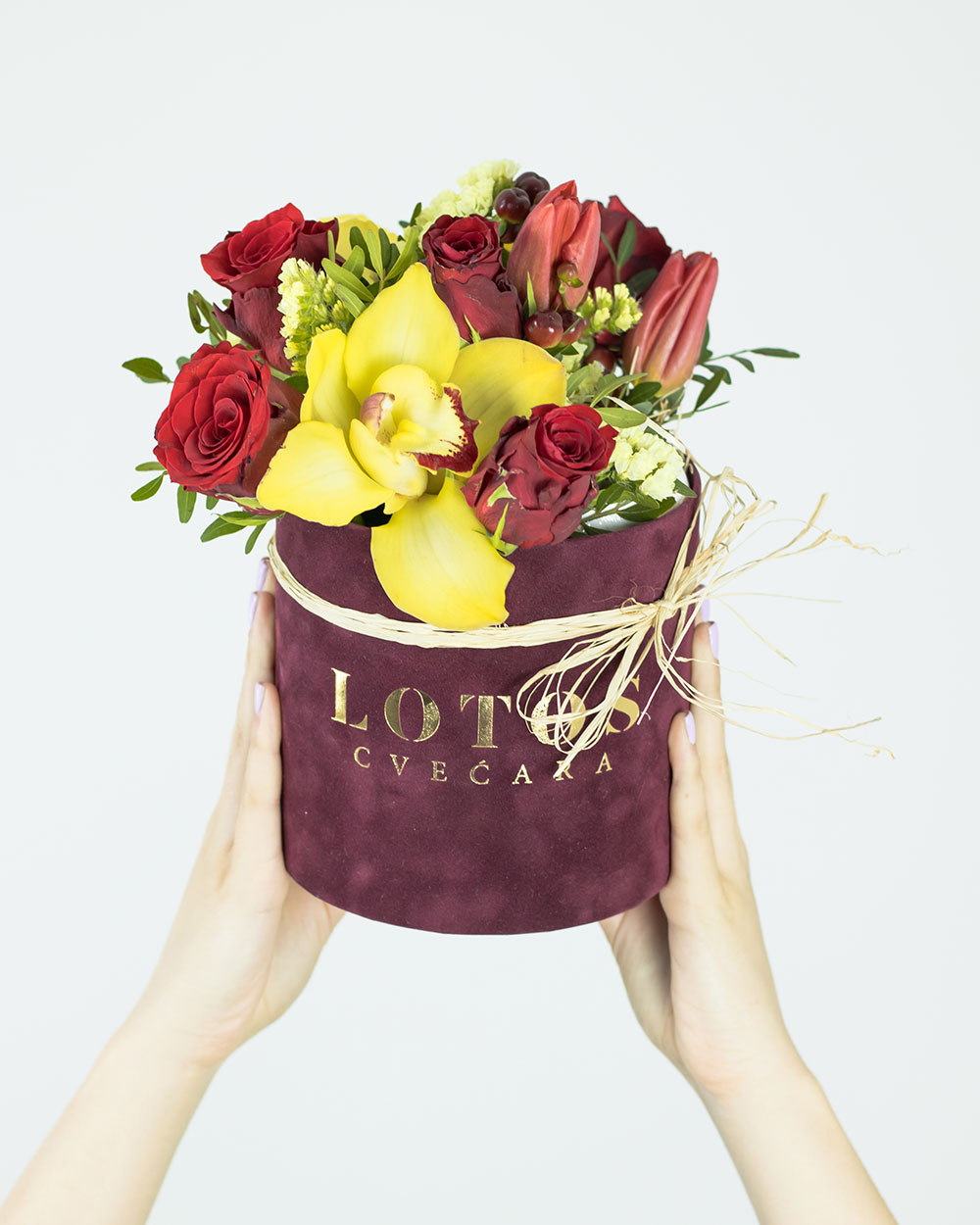 Bordo flower box sa ružama,lalama,orhidejom